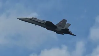 Solo display F/A-18 Bex 03092022