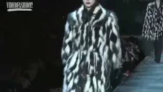 Marc Jacobs - Autumn/Winter 2015-16 | Runway Highlights