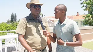 uNgizwe echaza ngomcimbi nabaculi abezayo