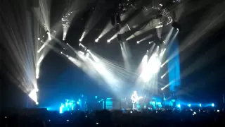 John Mayer cries while playing "Gravity" in Nashville 2/10/10