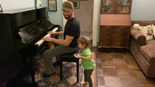 This baby LOVES boogie piano! She dances and then nails the ending!