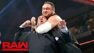 Samoa Joe traps Paul Heyman in the Coquina Clutch: Raw, June 5, 2017