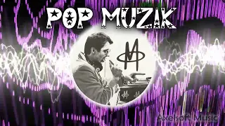 M - "Pop Muzik" (Axelsoft's MiXmas Remix)