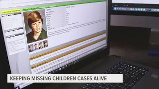 How does Iowa keep track of missing persons?
