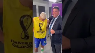 Richarlison chora ao encontrar seu ídolo Ronaldo Fenômeno (ver vídeos)