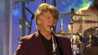 Crowded House - Don't Dream It's Over (Live At Sydney Opera House)