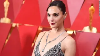 Gal Gadot to play Cleopatra in upcoming movie directed by Patty Jenkins