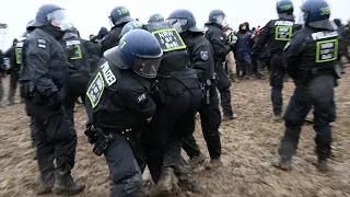Lützerath: Polizei setzt bei Demo Schlagstöcke ein | AFP