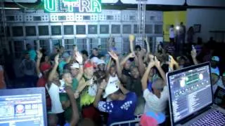 DJ Cabide na Pipo's Ultra baile da Antiga Clube Tamoio de São Gonçalo Rj