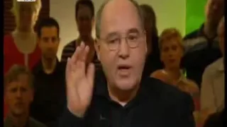 Gregor Gysi erklärt Unterschied zwischen Demokratischem Sozialismus und Kommunismus1