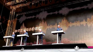 Kraftwerk 3D - Computerliebe - Live  | Düsseldorf - Ehrenhof 01.07.2017 | front row