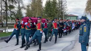 В Тетюшах простились с Даниилом Маршевым, героически погибшим в ходе спецоперации на Украине.