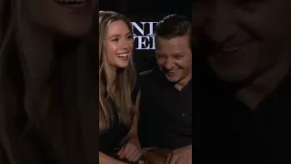 Elizabeth Olsen and Jeremy Renner 😍