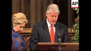 USA: CLINTON OFFERS PRAYER AT THIRD MILLENNIUM SERVICE