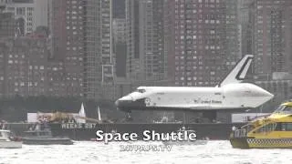 ENTERPRISE SPACE SHUTTLE ON THE HUDSON RIVER IN NEW YORK CITY