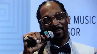 Snoop Dogg talks Willie Nelson and Kentucky Fried Chicken at SXSW 2015