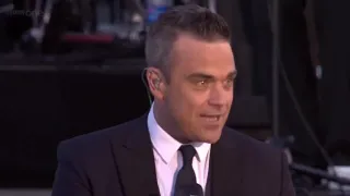 Robbie Williams - Let Me Entertain You/Mack The Knife at the Diamond Jubilee Concert