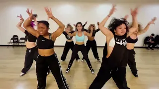Nora Fatehi - Im Bossy [ Dance Rehearsal Video ]