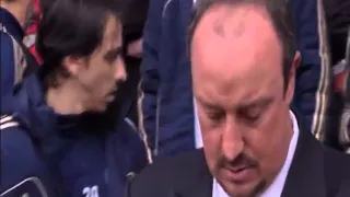 Rafa Benitez almost crying during playing YNWA when he was a Chelsea manager.