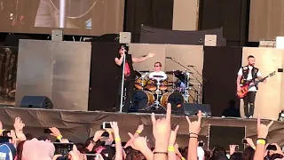 Avenged Sevenfold  - So far away intro live at Firenze Rocks 17-6-2018