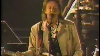 Paul McCartney Live At The NJ Giant Stadium, East Rutherford, USA (Monday 9th July 1990)