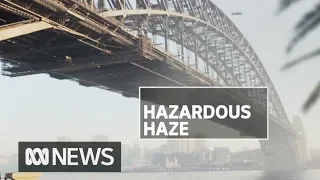 Sydney blanketed by bushfire smoke amid soaring temperatures and high-risk conditions | ABC News