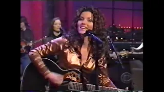 Kevin Hunter playing guitar with Shania Twain Still The One @ShaniaTwain @kevinhunter10 @lolleyj