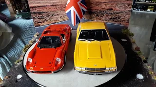The Persuaders TV Series 1/18 1970 Aston Martin and 1969 Ferrari Dino Diecast