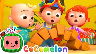 🌉 London Bridge is Falling Down! 🌉 | CoComelon KARAOKE! | Sing Along With Me! | Moonbug Kids Songs