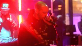 L'One - Пускай Мир Подождёт (Soul Kitchen 31/01/2012 - Live -)