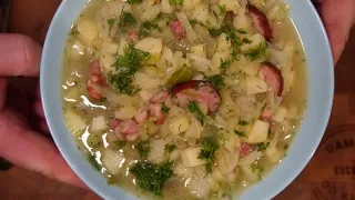 Tradycyjna polska zupa z młodej kapusty.