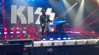 KISS Soundcheck Show Paris - Got to Choose