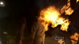 Smallville 10x07 Clark Saves Lois (Best Scene)