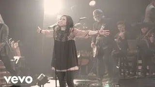 Kari Jobe - Look Upon The Lord (Live)