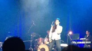 Teri meri - Bodyguard by Sexy Shreya Ghosal live Colston Hall Bristol