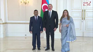 Президент Ильхам Алиев принял верительные грамоты новоназначенного посла Бангладеш в нашей стране
