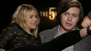 The Fifth Wave Cast Plays "Would You Rather?" - Dare Style!