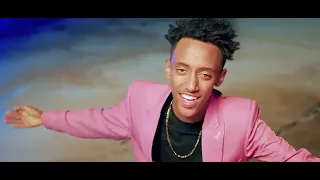 Estifanos Tomas   Hule Aymechishim | ሁሌ አይመችሽም   New Ethiopian Music 2022 Official Video360p
