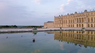 Le château à vol d'oiseau // The Palace from a bird's eye view