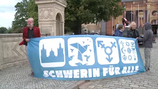 Demo gegen Umgang mit Todeslisten