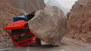 Extreme Dangerous Idiots Truck & Vehicles Fails Driving, Heavy Equipment Truck Fails Idiots at Work