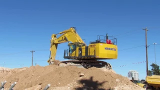 Komatsu pc1250sp loading trucks