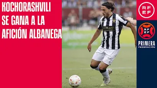 🤍🖤 Giorgi Kochorashvili conquista a la afición albanega