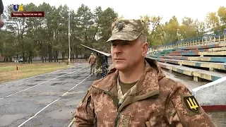 Генерал Виктор Николюк с позывным "Ветер" возглавляет учебный центр "Десна" | Защитники