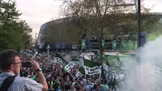 Wahnsinn! Die Ankunft des Mannschaftsbusses des SV Werder Bremen