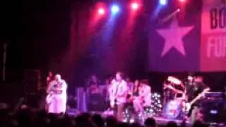 Bowling For Soup - No Hablo Ingles (Live)