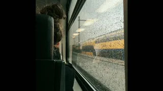 Billie Eilish - "i love you" while sitting in a train when it's raining