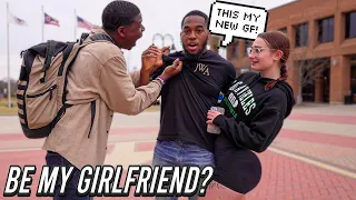 Asking Random College Students To Pretend To Be My Girlfriend!