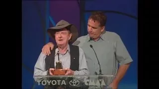 SLIM DUSTY - LOOKING FORWARD LOOKING BACK - TAMWORTH GOLD GUITAR VIDEO OF THE YEAR