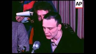 SYND 19 12 76 BUKOVSKY PRESS CONFERENCE AND STATEMENT AFTER HIS RELEASE BY SOVIETS